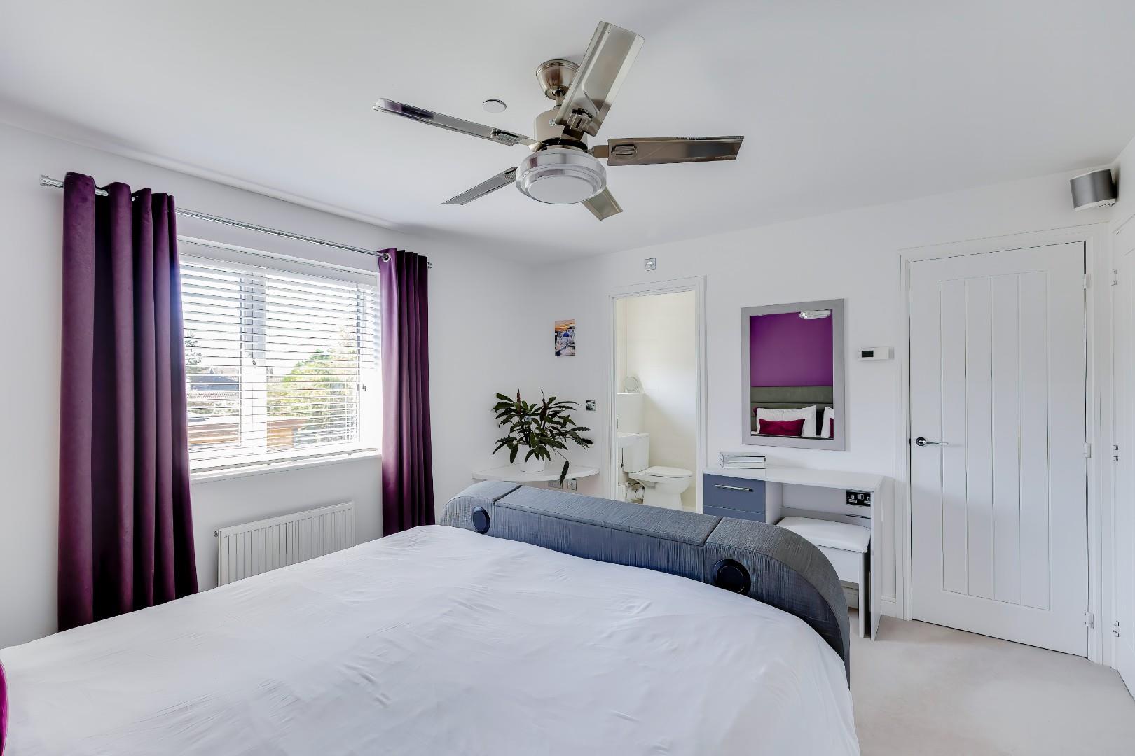 38 Melrose Walk, Sully, CF64 5WD